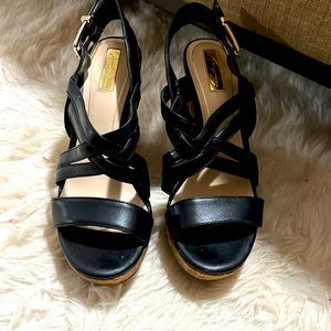 Jessica Simpson black strappy wedge size 8